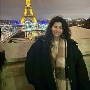 Meet your Posher, Elizabeth